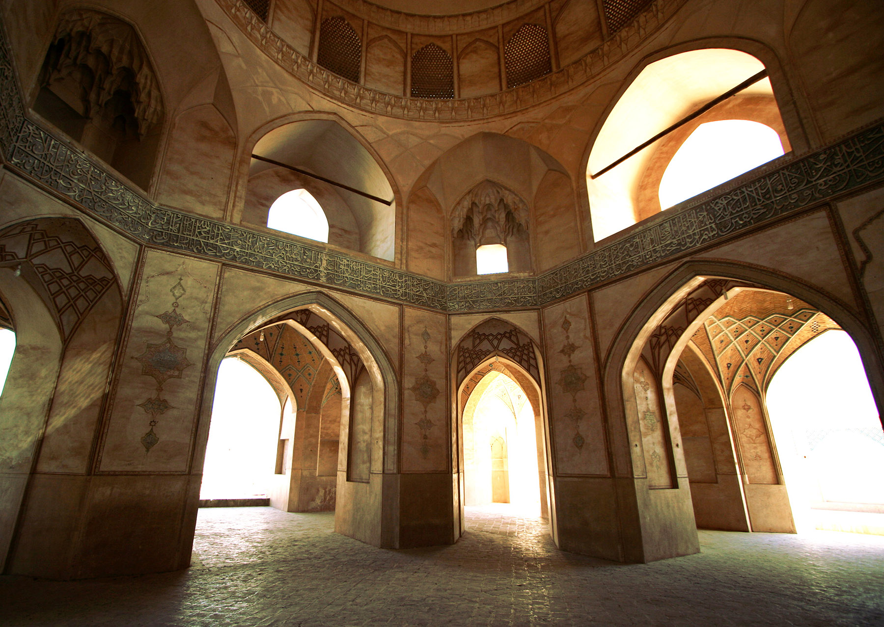 Agha Bozorg Mosque | More than a Mosque | Kshan Attraction