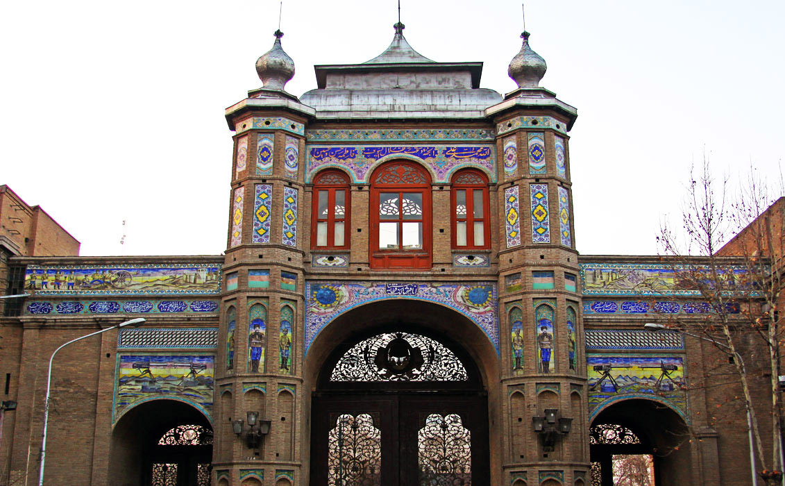 Portal of Bagh-e Meli