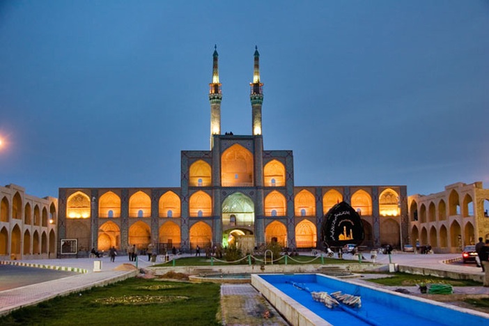 Amir Chakhmaq Complex | Symbol of Yazd | Yazd Attraction | Apochi.com