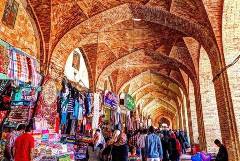 Kerman Bazaar Find Colorful Souvenirs Kerman Attraction
