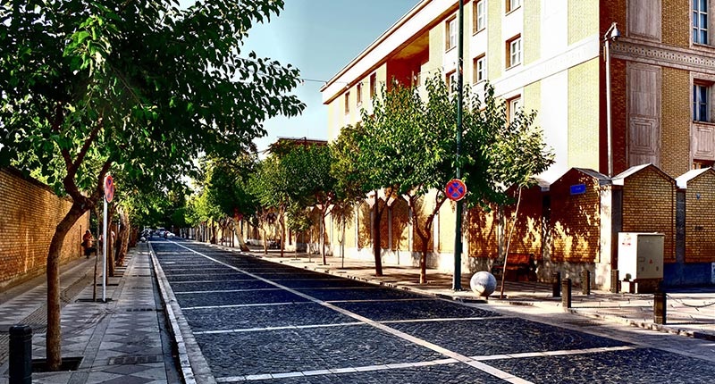 Si-e Tir Street